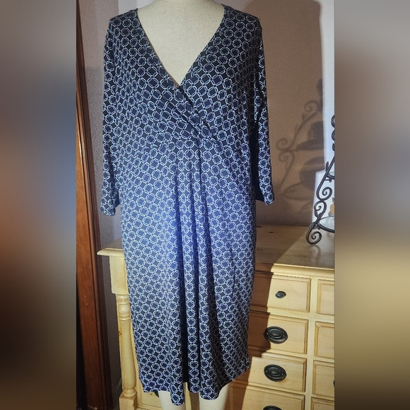 Work Casual Lands End V-Neck Dress - Picture 1 of 4